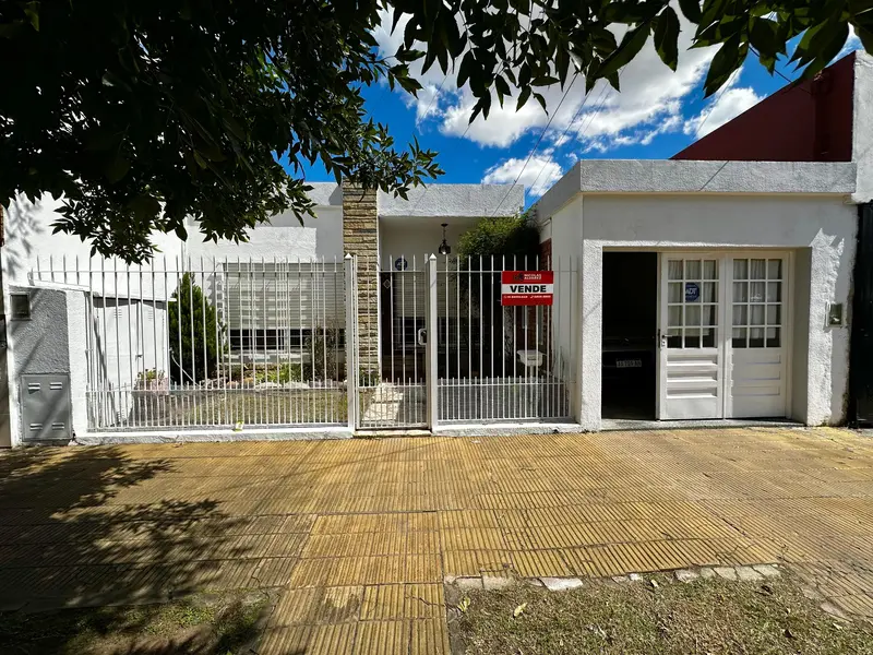 Casa en venta · Villa Luzuriaga, La Matanza, GBA Oeste, Provincia de Buenos Aires