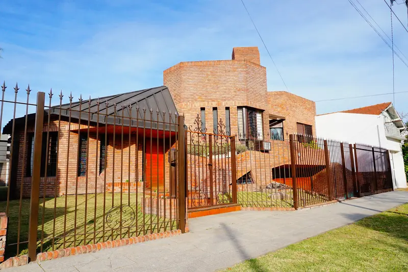 Casa en venta · Castelar, Morón, GBA Oeste, Provincia de Buenos Aires
