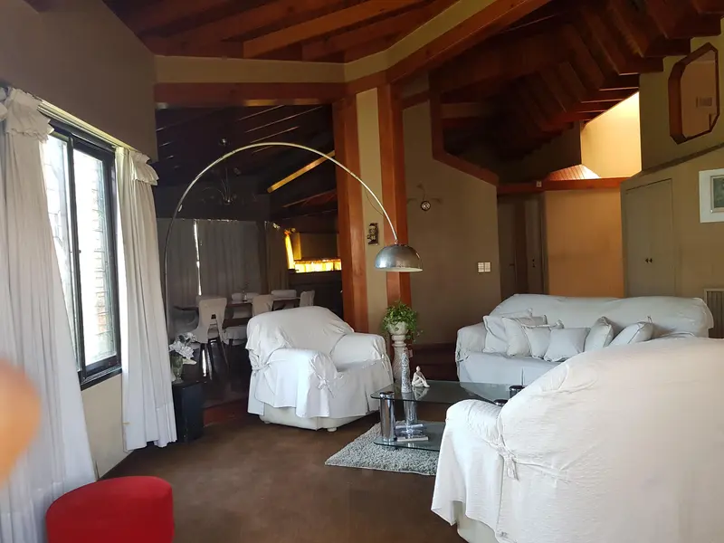 Casa en venta · Castelar, Morón, GBA Oeste, Provincia de Buenos Aires