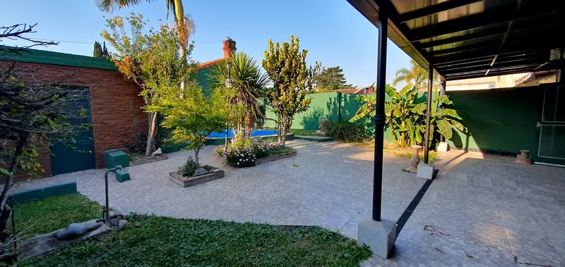 Casa en venta · Castelar, Morón, GBA Oeste, Provincia de Buenos Aires Casa en venta · Castelar, Morón, GBA Oeste, Provincia de Buenos Aires
