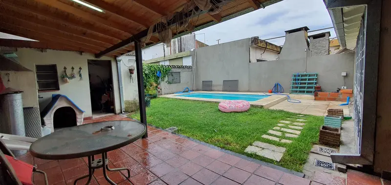 Casa en venta · Castelar, Morón, GBA Oeste, Provincia de Buenos Aires