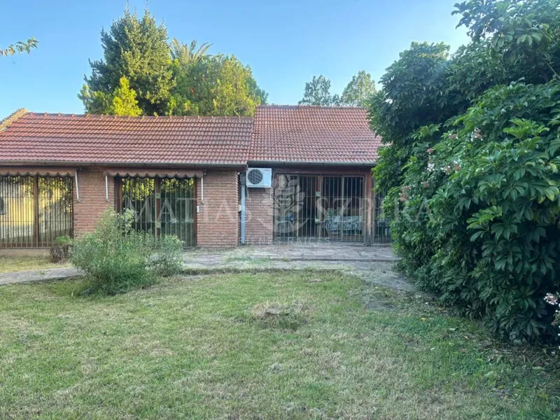 Casa en venta · Castelar Sur, Castelar, Morón, GBA Oeste, Provincia de Buenos Aires