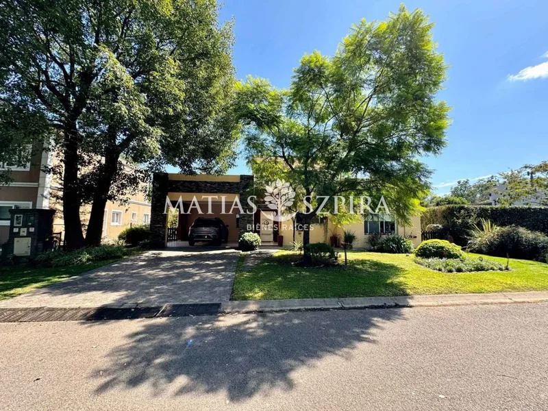 Casa en venta · Casco de Álvarez, La Reja, Moreno, GBA Oeste, Provincia de Buenos Aires