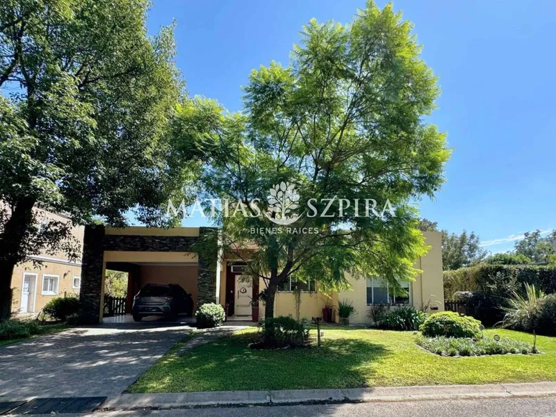 Casa en venta · Casco de Álvarez, La Reja, Moreno, GBA Oeste, Provincia de Buenos Aires