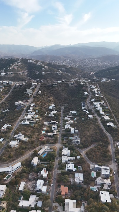 VENTA TERRENO EN LA PANKANA, BARRIO CERRADO.EXCELENTE VISTA. GRAN CANTIDAD DE ARBOLES - foto 5