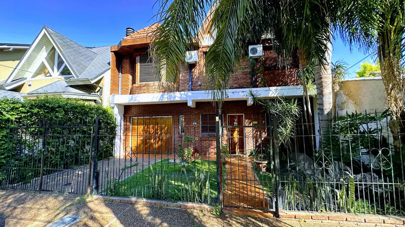 Casa en venta · Villa Gobernador Udaondo, Ituzaingó, GBA Oeste, Provincia de Buenos Aires