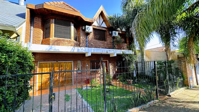 Casa en venta · Villa Gobernador Udaondo, Ituzaingó, GBA Oeste, Provincia de Buenos Aires