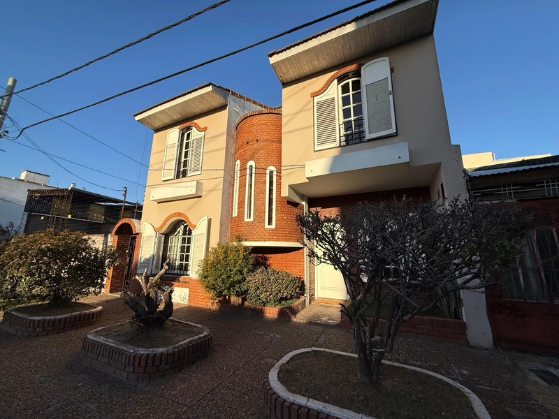 Casa en venta · Villa Luzuriaga, La Matanza, GBA Oeste, Provincia de Buenos Aires