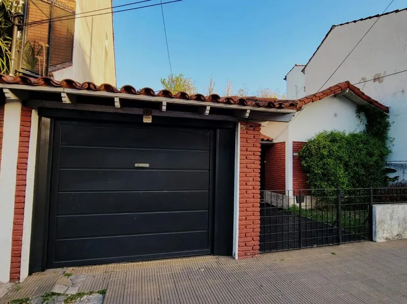 Casa en venta · Caseros, Tres de Febrero, GBA Oeste, Provincia de Buenos Aires