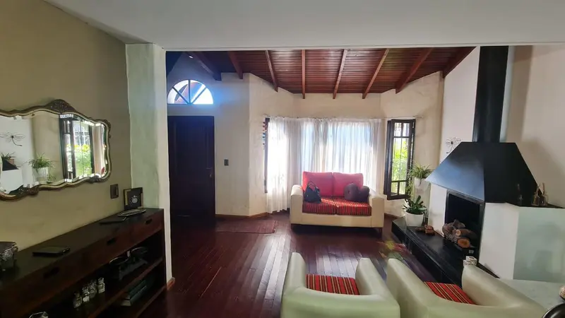 Casa en venta · Castelar, Morón, GBA Oeste, Provincia de Buenos Aires