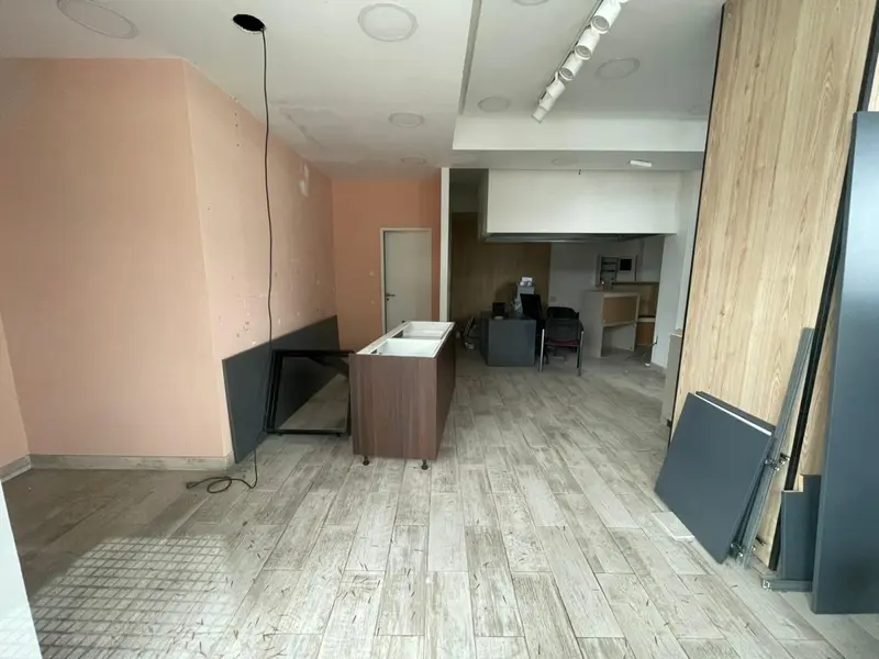 Comercio en alquiler · Monte Castro, CABA