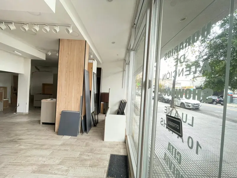 Comercio en alquiler · Monte Castro, CABA
