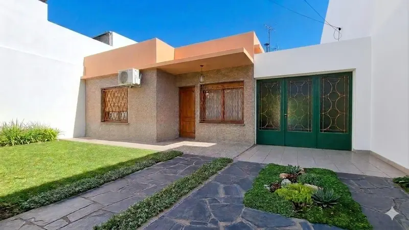 Casa en venta · Morón, GBA Oeste, Provincia de Buenos Aires
