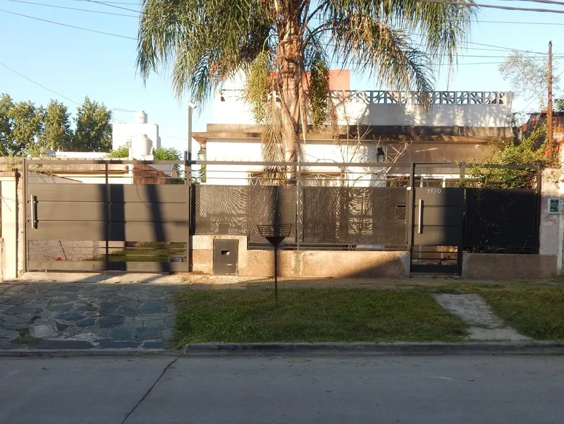 Casa en venta · El Palomar, Morón, GBA Oeste, Provincia de Buenos Aires