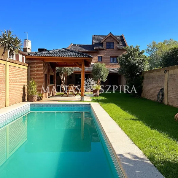 Casa en venta · Castelar Sur, Castelar, Morón, GBA Oeste, Provincia de Buenos Aires