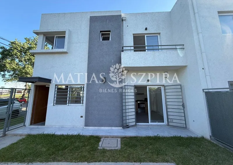 Casa en venta · Castelar, Morón, GBA Oeste, Provincia de Buenos Aires