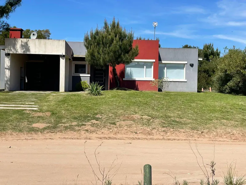 Casa en venta · Costa Esmeralda, Punta Medanos, La Costa, Costa Atlántica, Provincia de Buenos Aires