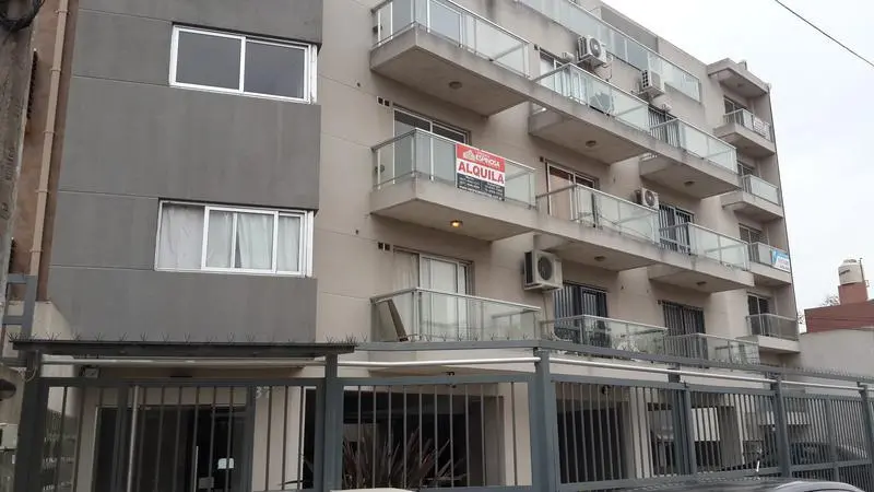 Cochera en alquiler · Morón, GBA Oeste, Provincia de Buenos Aires