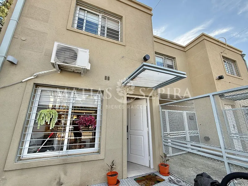 PH en venta · Castelar, Morón, GBA Oeste, Provincia de Buenos Aires