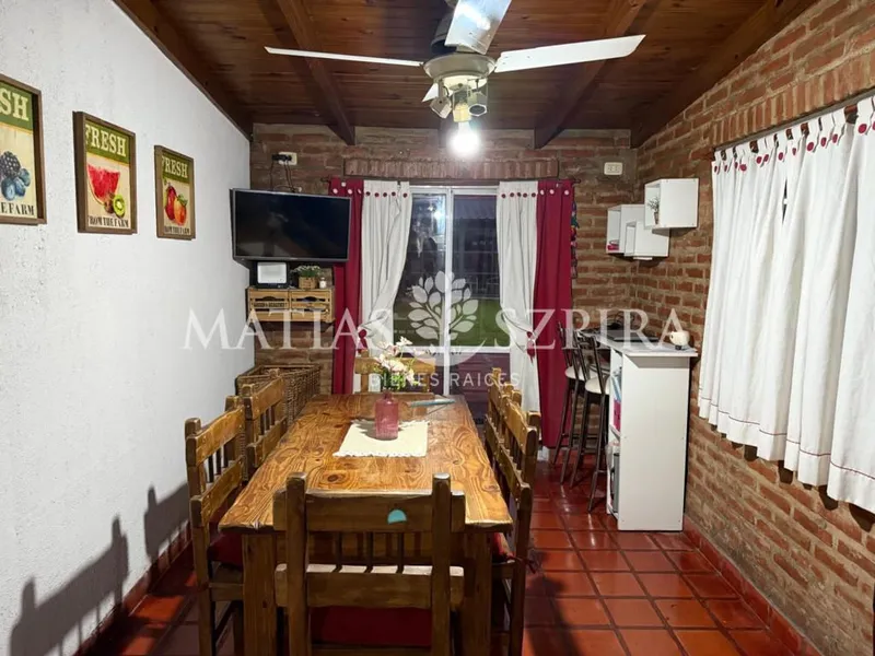 Casa en venta · Castelar, Morón, GBA Oeste, Provincia de Buenos Aires