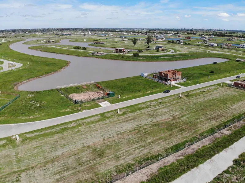 Terreno en venta · Guillermo E Hudson, Berazategui, GBA Sur, Provincia de Buenos Aires