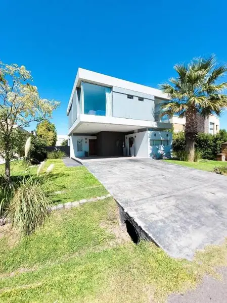 Casa en venta · Altos de Hudson II, Berazategui, GBA Sur, Provincia de Buenos Aires