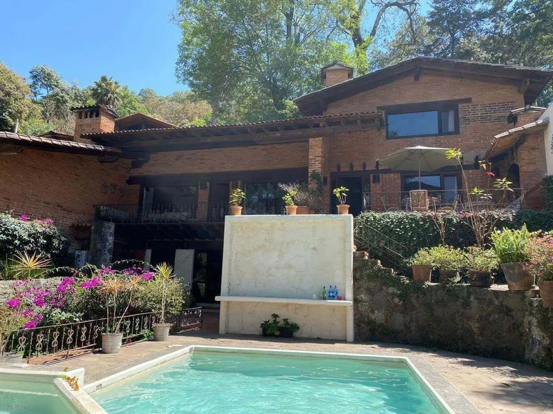 Casa en venta · Avándaro, Valle de Bravo, Estado de México Casa en venta · Avándaro, Valle de Bravo, Estado de México