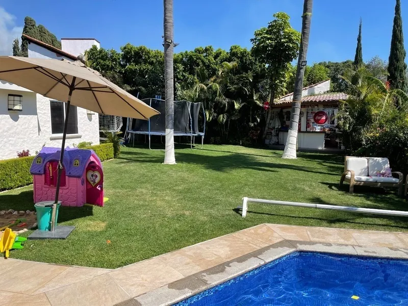 Casa en venta · Jardines de Ahuatepec, Cuernavaca, Morelos