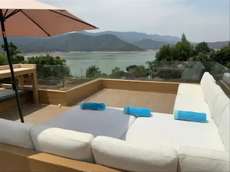 Condominio en venta · Valle de Bravo, Valle de Bravo, Estado de México Condominio en venta · Valle de Bravo, Valle de Bravo, Estado de México