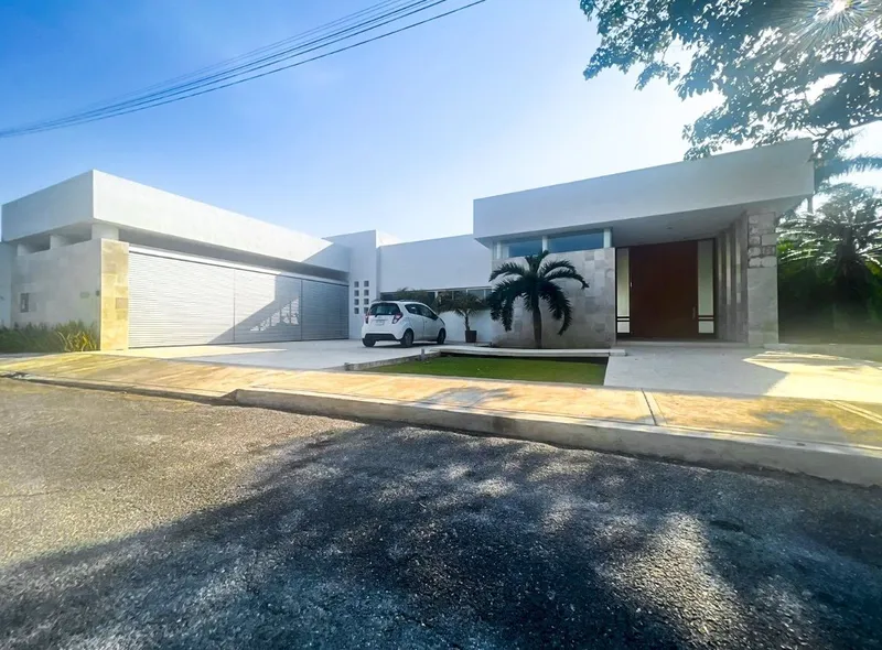 Casa en venta · Villas del Rey, Mérida, Yucatán