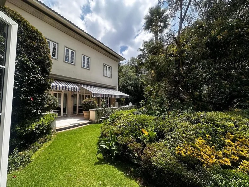 Casa en venta · Lomas de Chapultepec I Sección, Lomas de Chapultepec, Chapultepec, Miguel Hidalgo, Ciudad de México Casa en venta · Lomas de Chapultepec I Sección, Lomas de Chapultepec, Chapultepec, Miguel Hidalgo, Ciudad de México