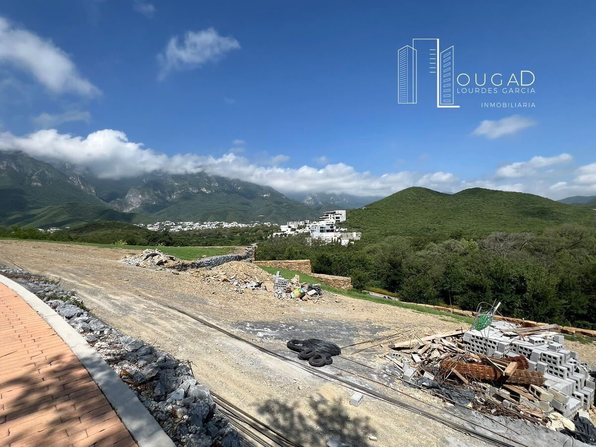 Lote en venta · Instituto Tecnológico de Estudios Superiores de Monterrey, Monterrey, Nuevo León