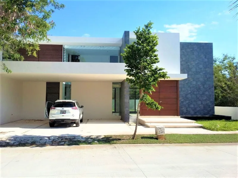 Casa en venta · Yucatán Country Club, Mérida, Yucatán Casa en venta · Yucatán Country Club, Mérida, Yucatán