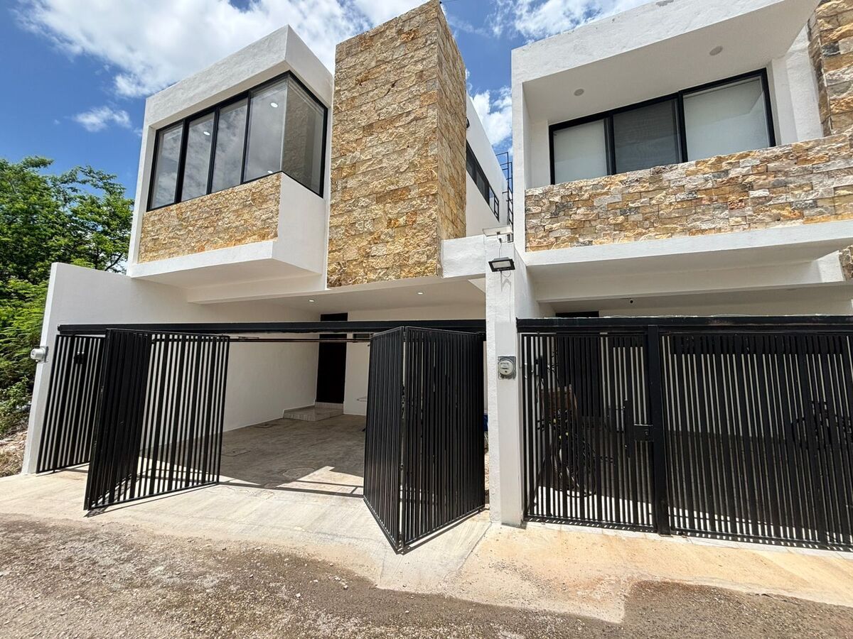 Casa en venta · Cholul, Mérida, Yucatán Casa en venta · Cholul, Mérida, Yucatán