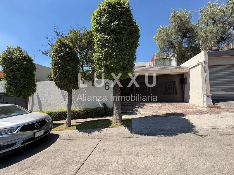 Casa en venta · Lomas de Tecamachalco Sección Bosques I y II, Huixquilucan, Estado de México Casa en venta · Lomas de Tecamachalco Sección Bosques I y II, Huixquilucan, Estado de México