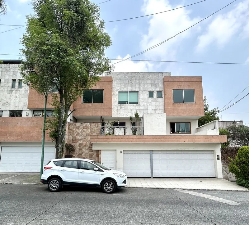 Casa en venta · Lomas de Tecamachalco, Naucalpan de Juárez, Estado de México