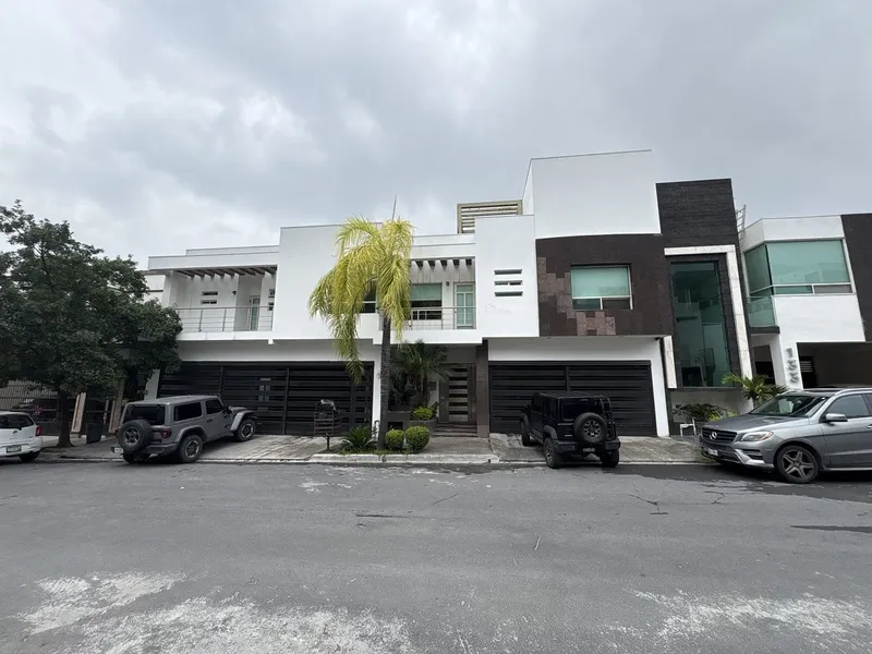 Casa en venta · Cumbres Mediterráneo, Monterrey, Nuevo León