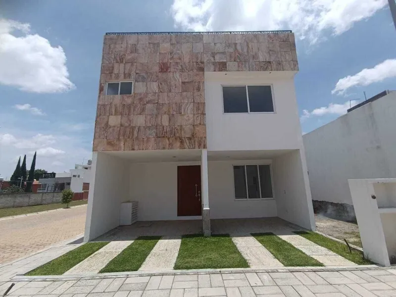 Casa en venta · San Juan Cuautlancingo Centro, Cuautlancingo, Puebla