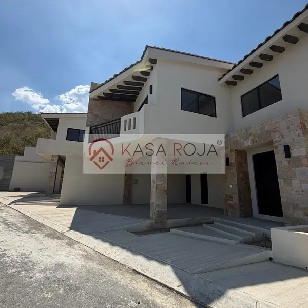 Casa en venta · El Ranchito, Santiago, Nuevo León
