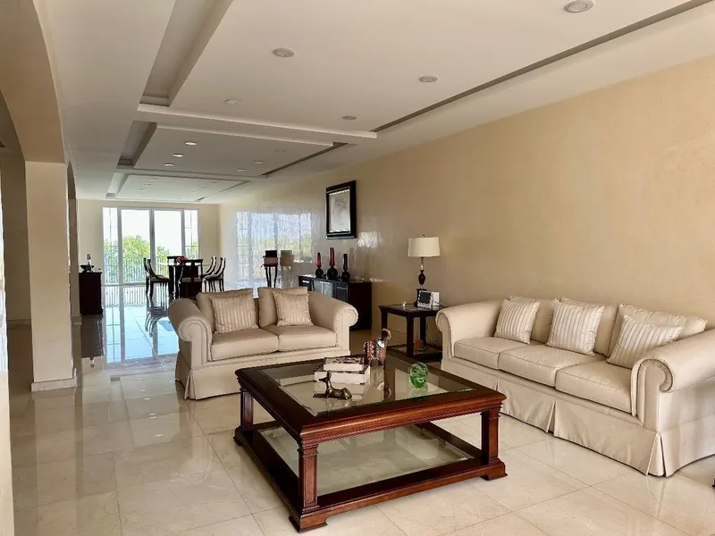 Casa en venta · Bosque Real, Huixquilucan, Estado de México Casa en venta · Bosque Real, Huixquilucan, Estado de México