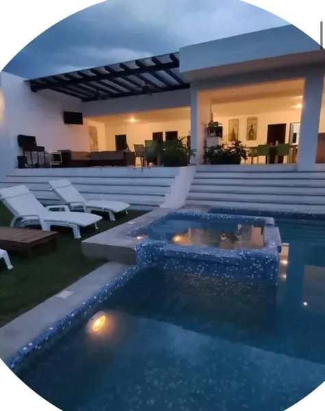 Casa en venta · Tequesquitengo, Jojutla, Morelos