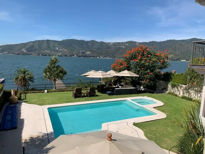 Condominio en venta · Valle de Bravo, Valle de Bravo, Estado de México Condominio en venta · Valle de Bravo, Valle de Bravo, Estado de México