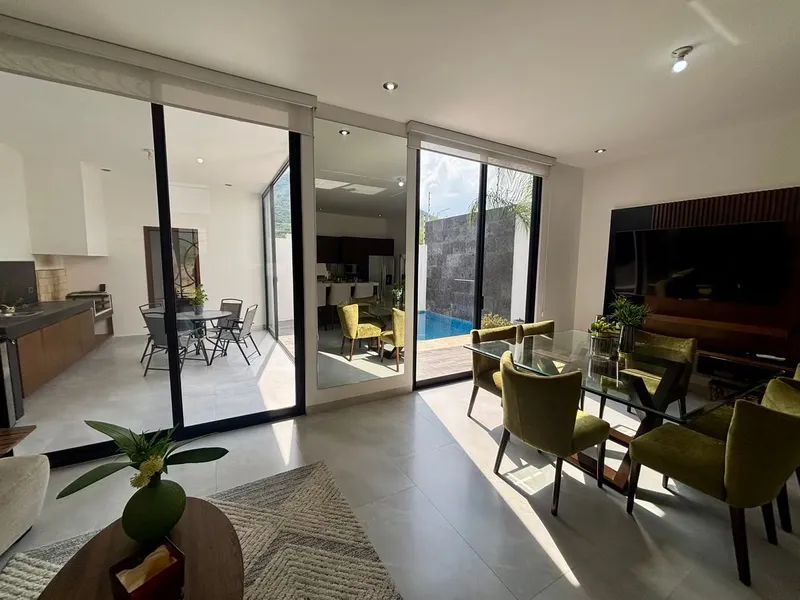Casa en venta · Alamosur, Santiago, Nuevo León