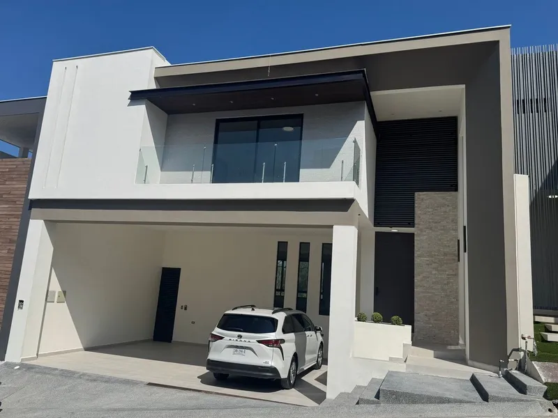 Casa en venta · Castaños del Vergel, Monterrey, Nuevo León