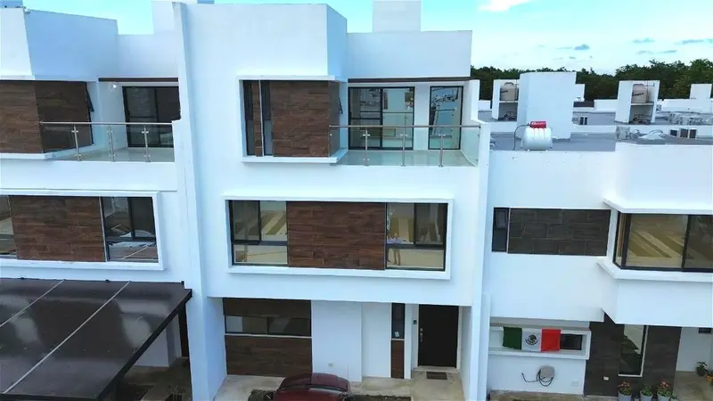 Casa en venta · Playa del Carmen, Solidaridad, Quintana Roo Casa en venta · Playa del Carmen, Solidaridad, Quintana Roo