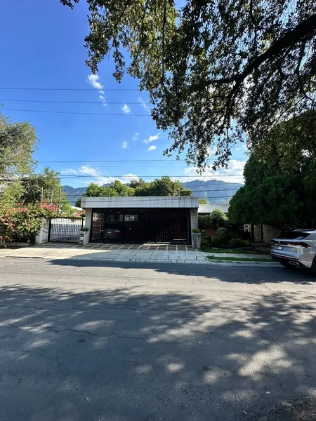 Lote en venta · Del Valle, San Pedro Garza García, Nuevo León