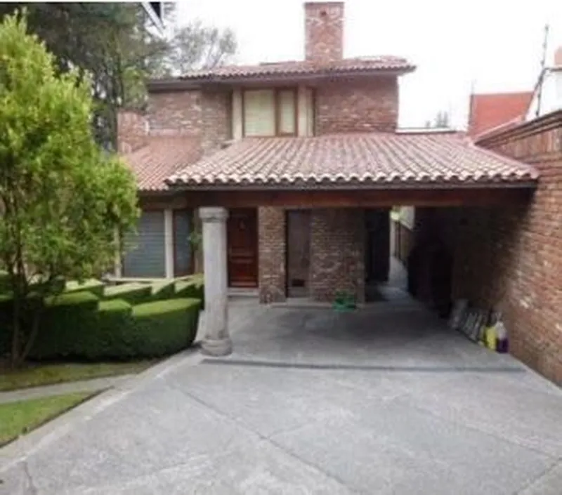 Casa en venta · Lomas de Vista Hermosa, Cuajimalpa de Morelos, Ciudad de México Casa en venta · Lomas de Vista Hermosa, Cuajimalpa de Morelos, Ciudad de México