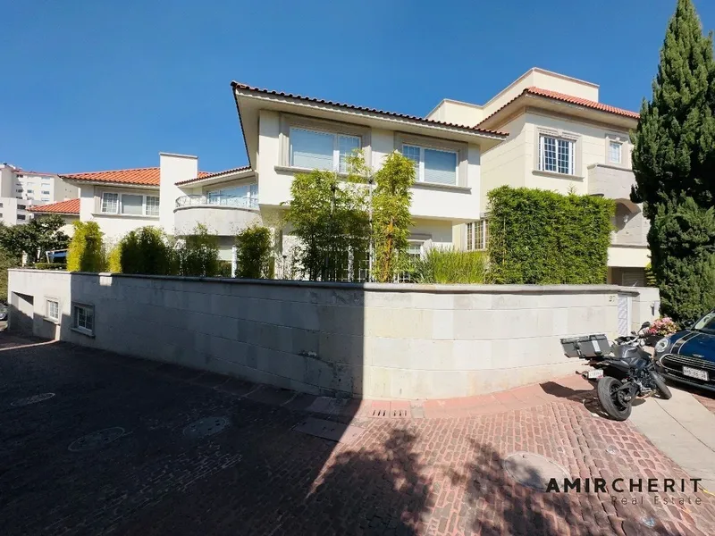 Condominio en venta · Bosques de las Lomas, Cuajimalpa de Morelos, Ciudad de México