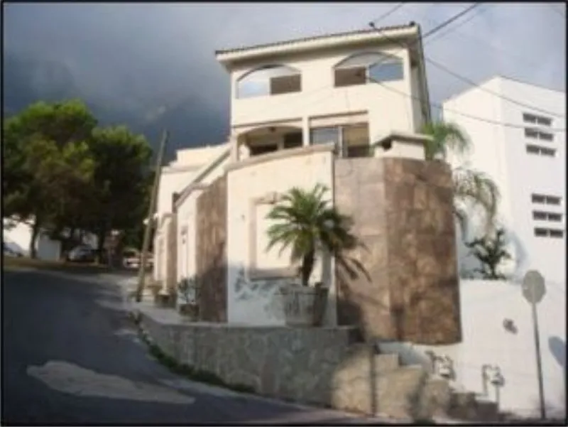 Casa en venta · Colonial La Sierra, San Pedro Garza García, Nuevo León