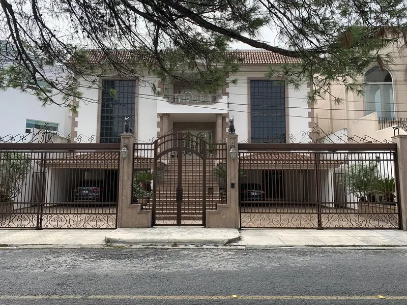 Casa en venta · Villa Montaña, San Pedro Garza García, Nuevo León Casa en venta · Villa Montaña, San Pedro Garza García, Nuevo León